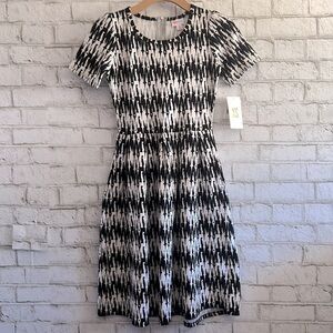 NEW! Disney Amelia Dress Black & White Size XS